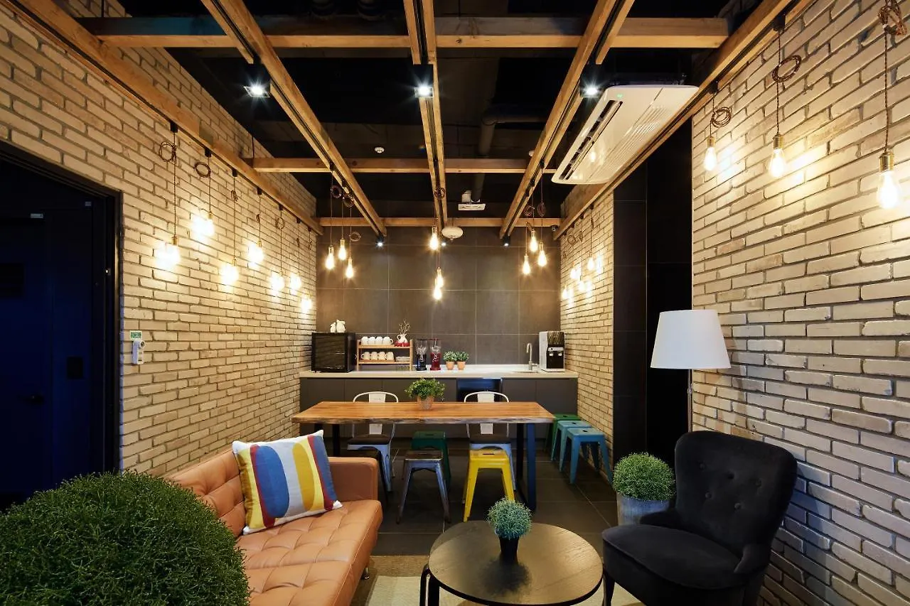 Hostel Cleo Seoul Hongdae